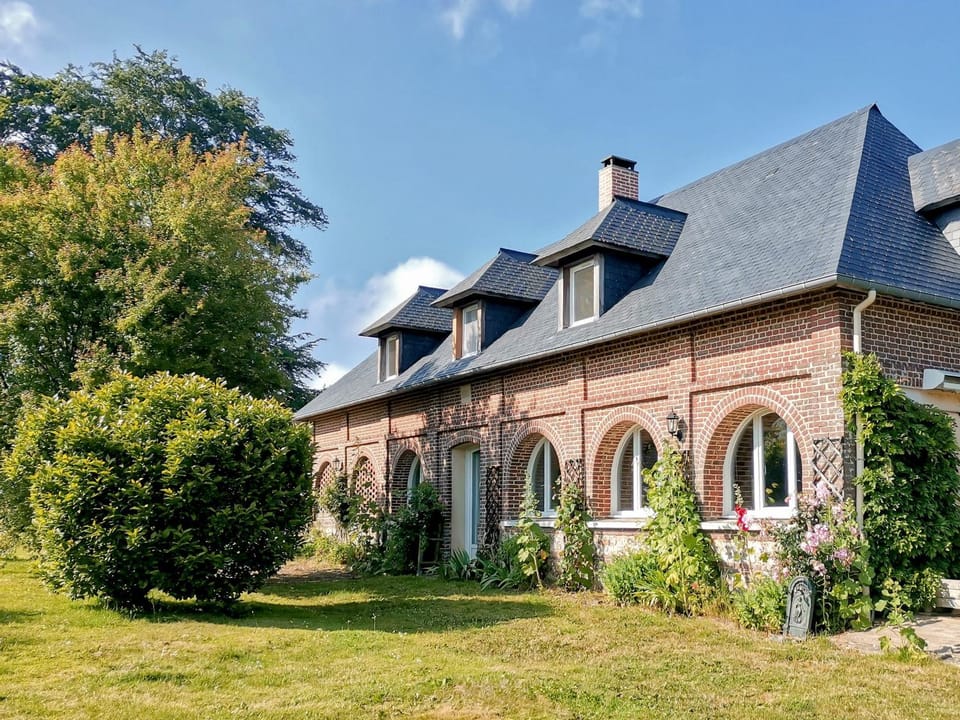 Property building, Garden