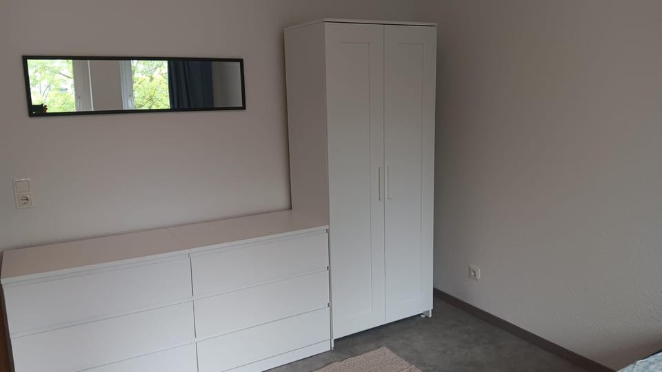 Crew Quartier ALL-INCLUSIVE Serviced Apartment 3 Schlafzimmer mit Küche und Bad in Merseburg Leuna Apartment in Thuringia, Germany