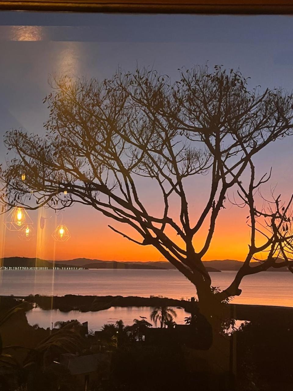 Living room, Lake view, Sea view, Sunset