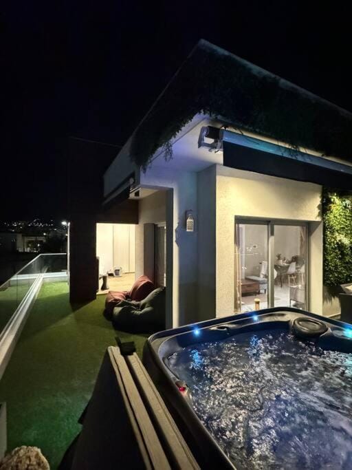 Hot Tub