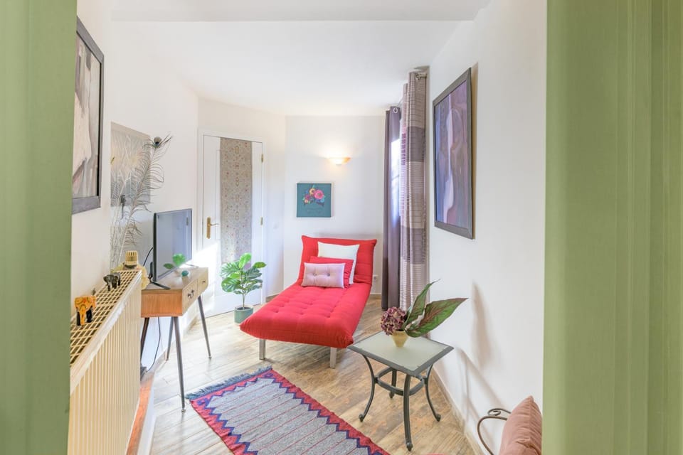 Property building, Living room