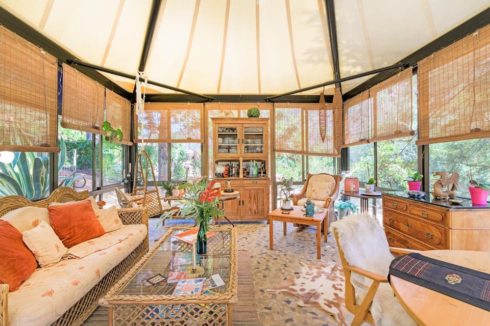 Property building, Living room