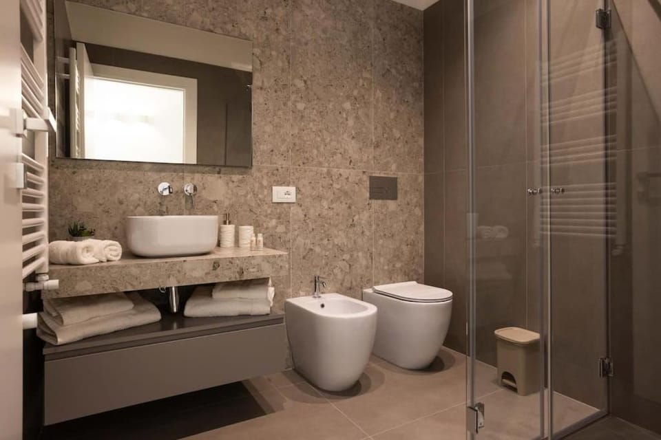 Luxury Jacuzzi Villa Nettuno Apartment in Palermo
