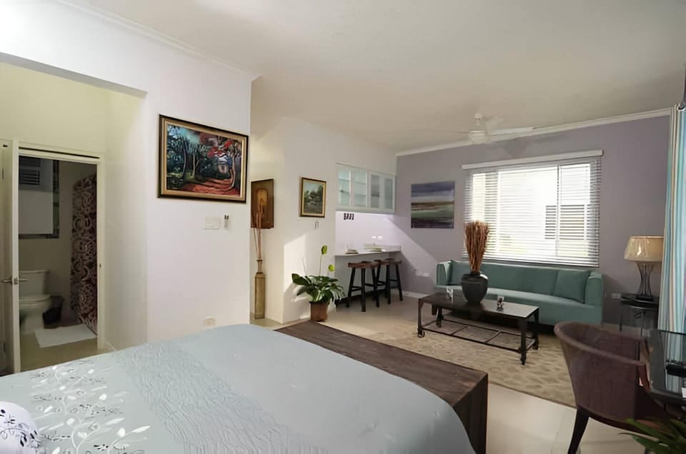 Bed, Bathroom, Living room