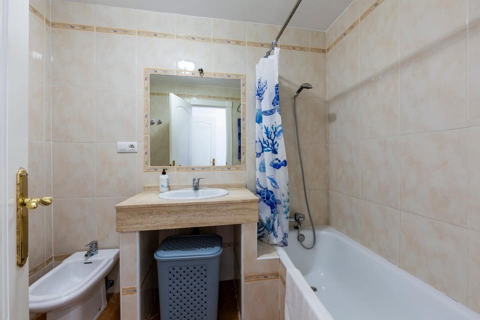 Bathroom, Living room