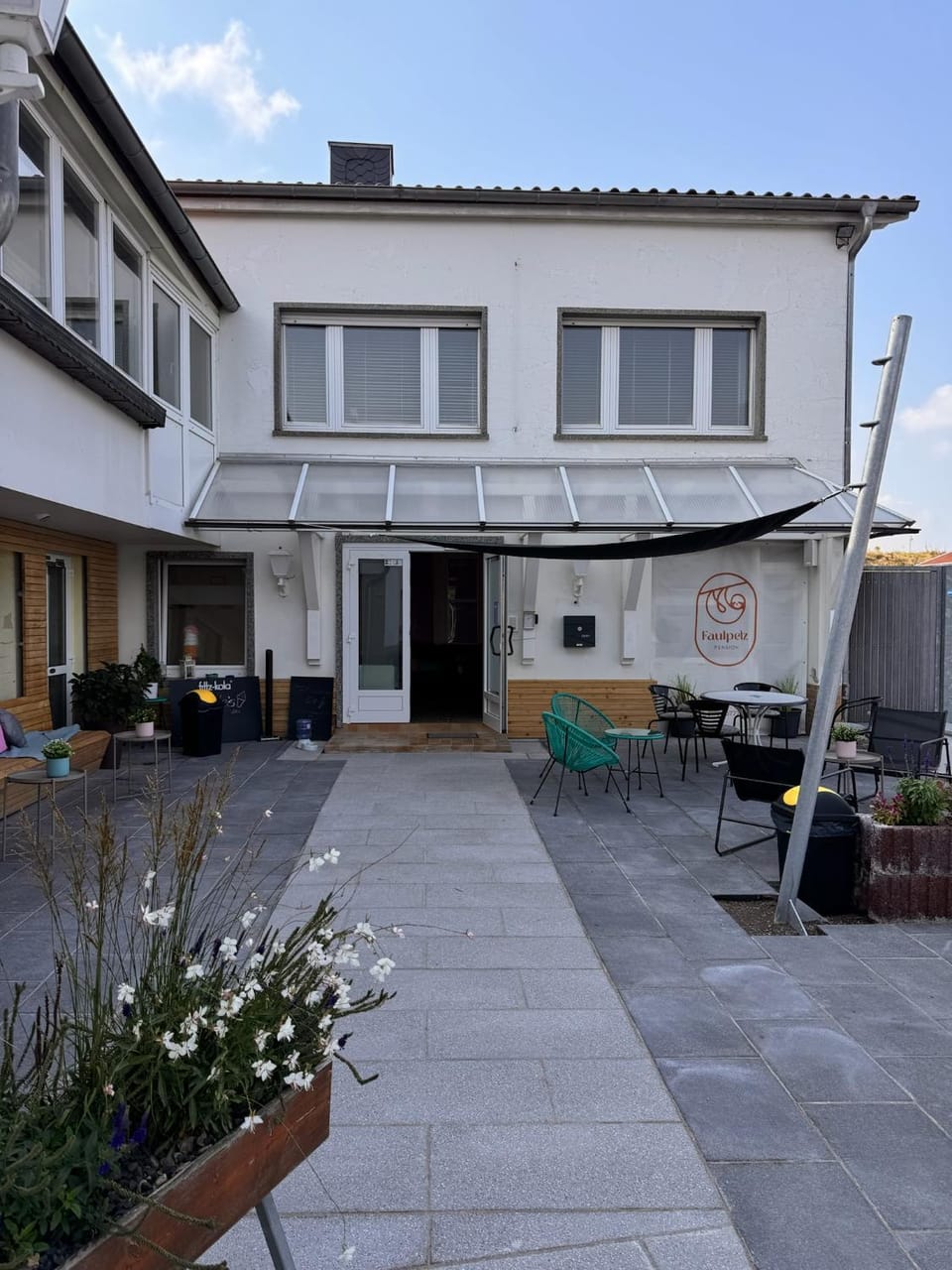 Property building, Facade/entrance