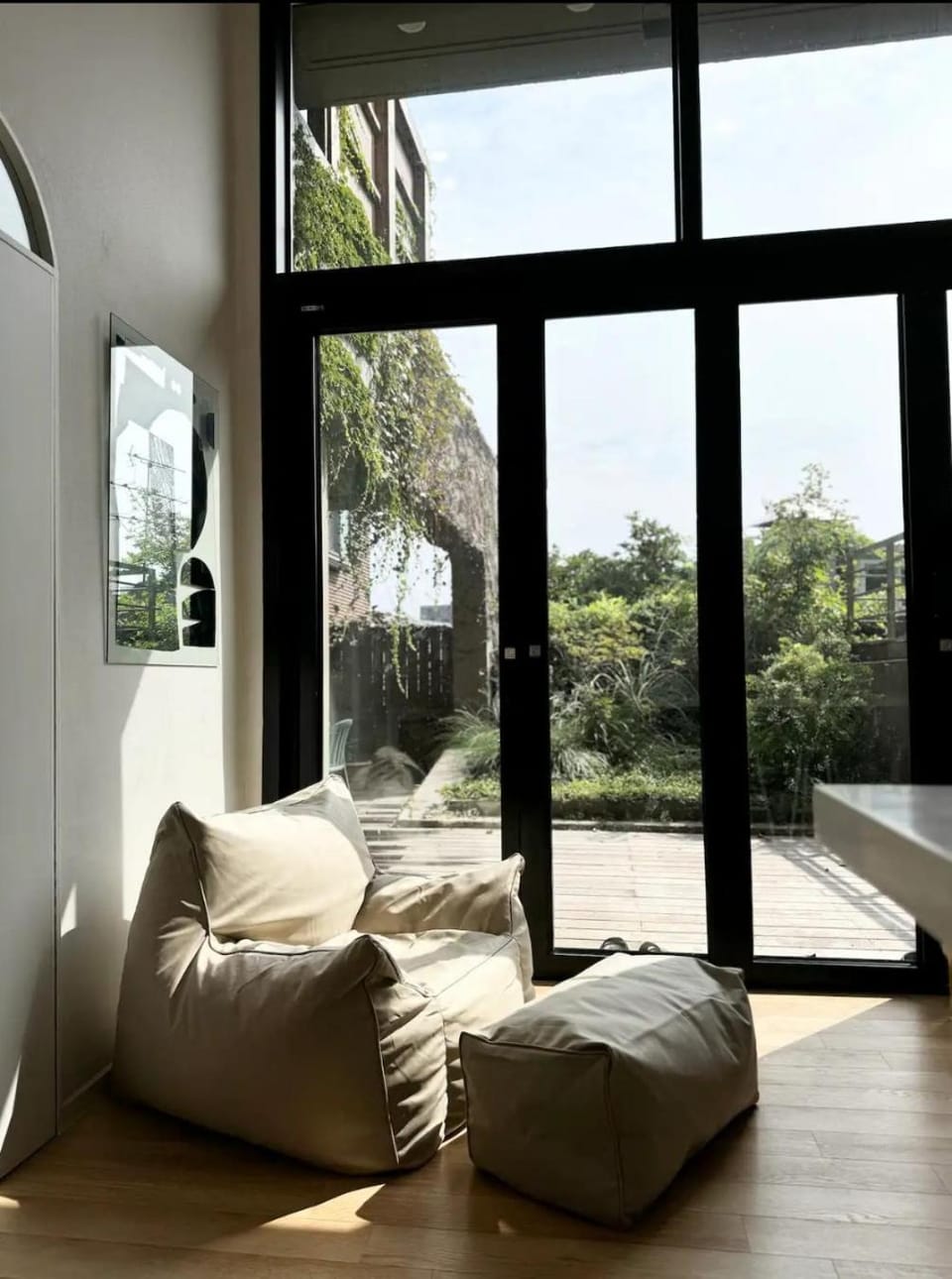 Garden, Seating area, Garden view