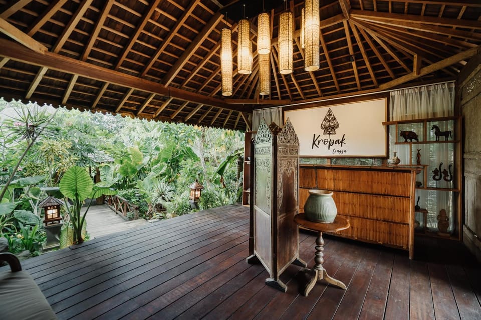 Property building, Lobby or reception, Internal: Not applicable to any particular room