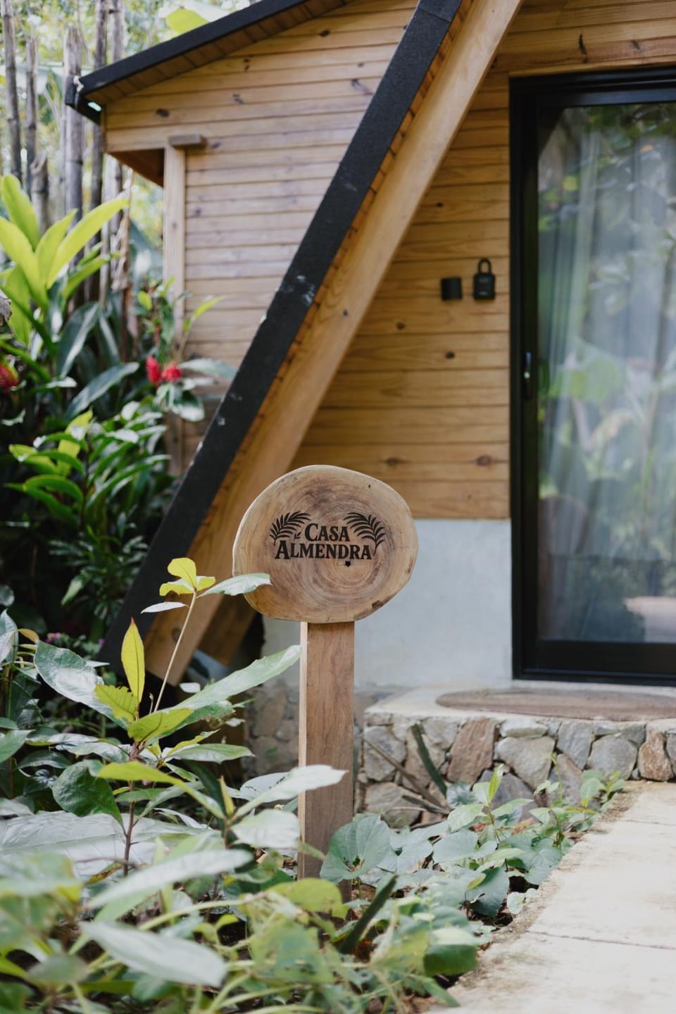 Leisy's Garden Cabins & Dorm Cabin in Samaná Province