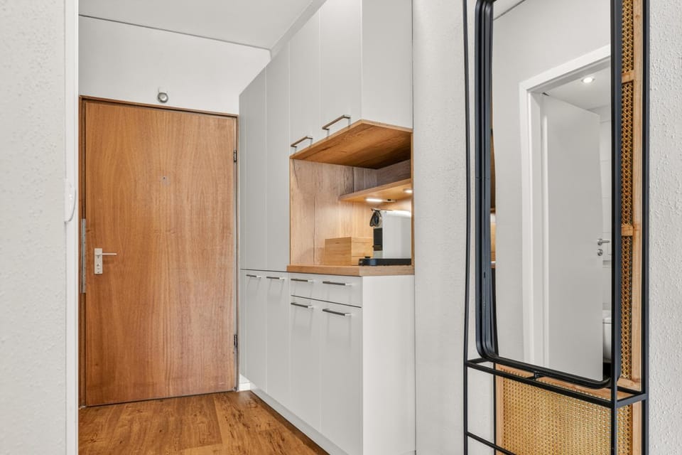 Kitchen or kitchenette, wardrobe