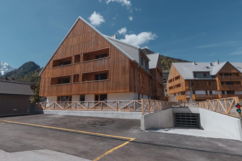 Property building, Day, Natural landscape, Mountain view, Parking