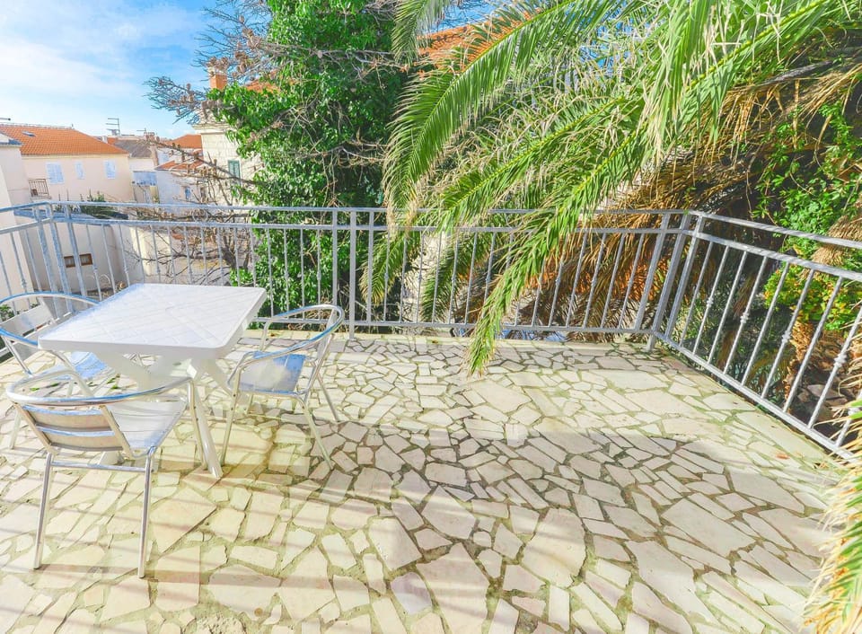 Day, View (from property/room), Balcony/Terrace, Dining area