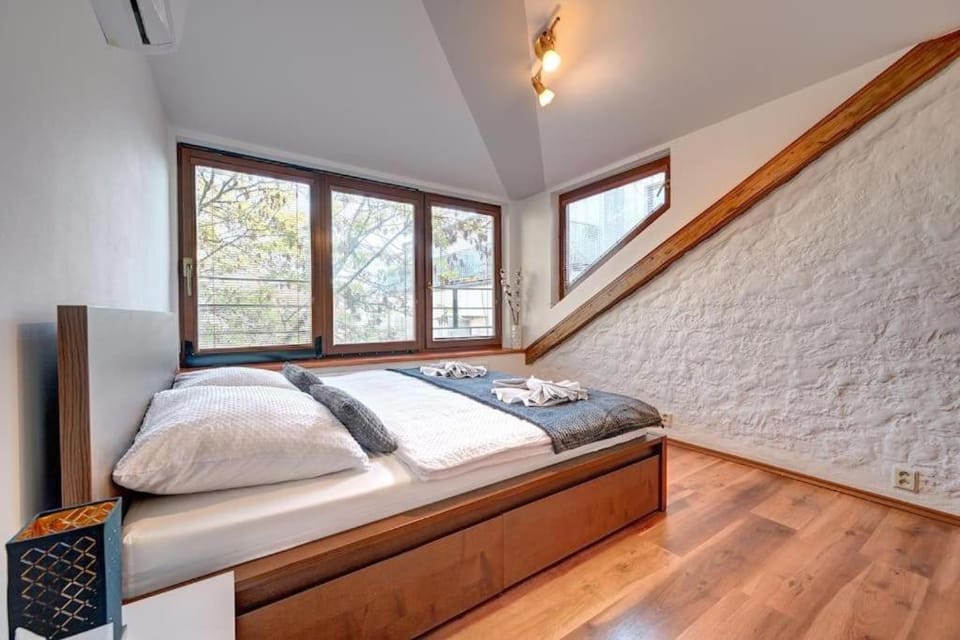 Đã Về - Đã Tới Apartment in Prague