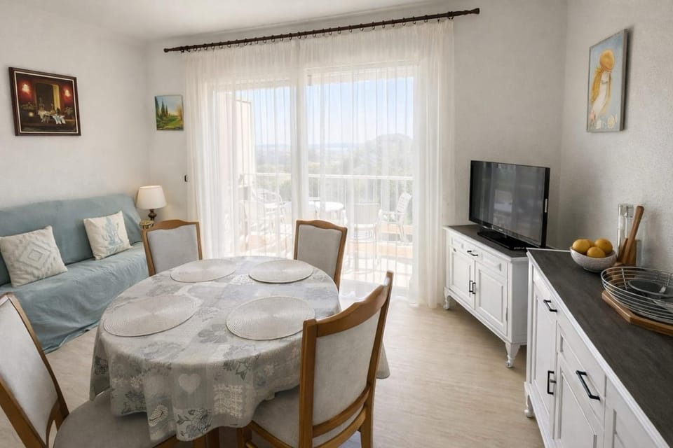 Horizon Bleu with terrace in Sainte-Maxime Apartment in Sainte-Maxime