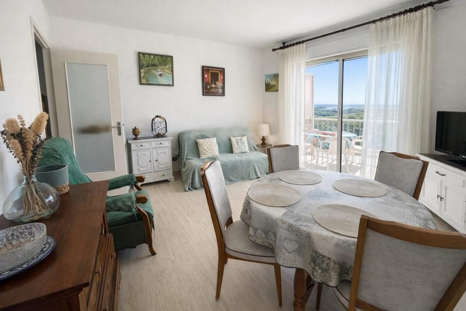 Horizon Bleu with terrace in Sainte-Maxime Apartment in Sainte-Maxime