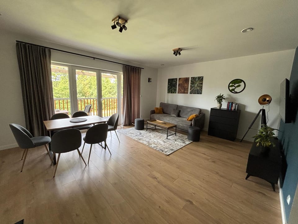 Living room, Photo of the whole room, Seating area