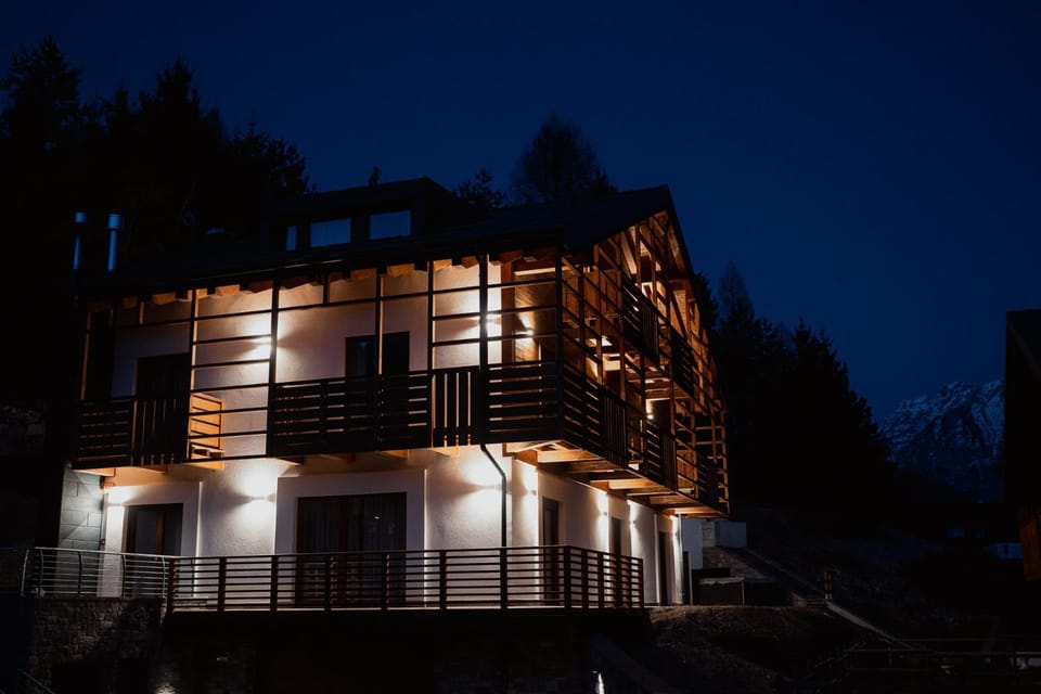 Property building, Night