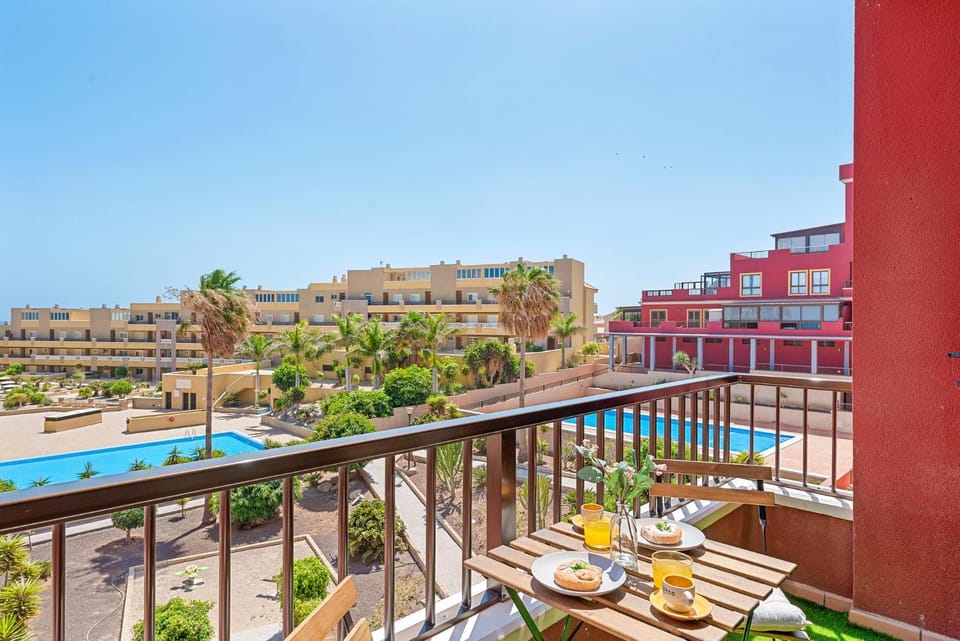 Natural landscape, Balcony/Terrace, Pool view