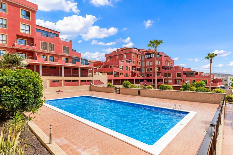 Property building, Pool view
