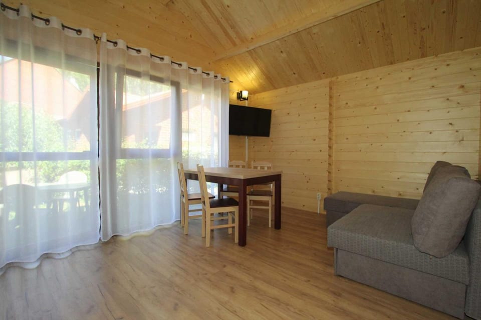 TV and multimedia, Kitchen or kitchenette, Living room, Seating area