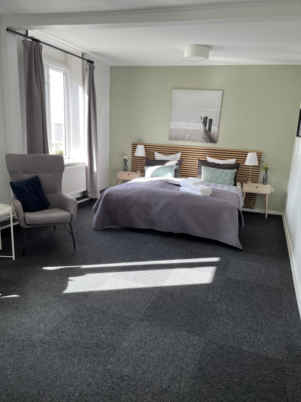Photo of the whole room