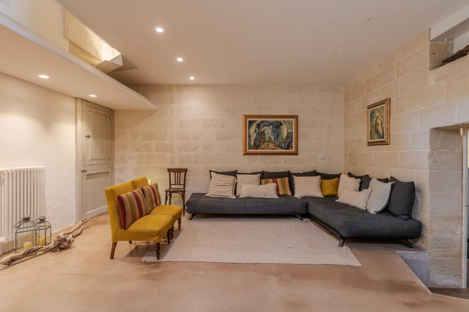 Property building, Living room