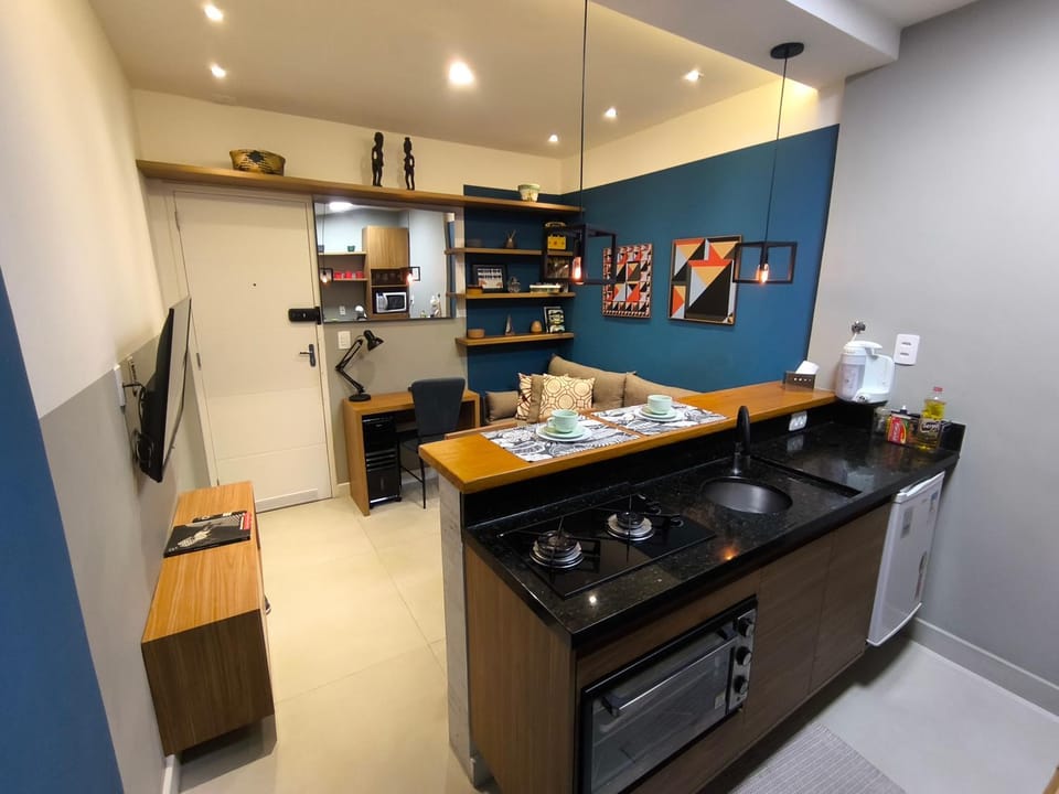 Kitchen or kitchenette, oven
