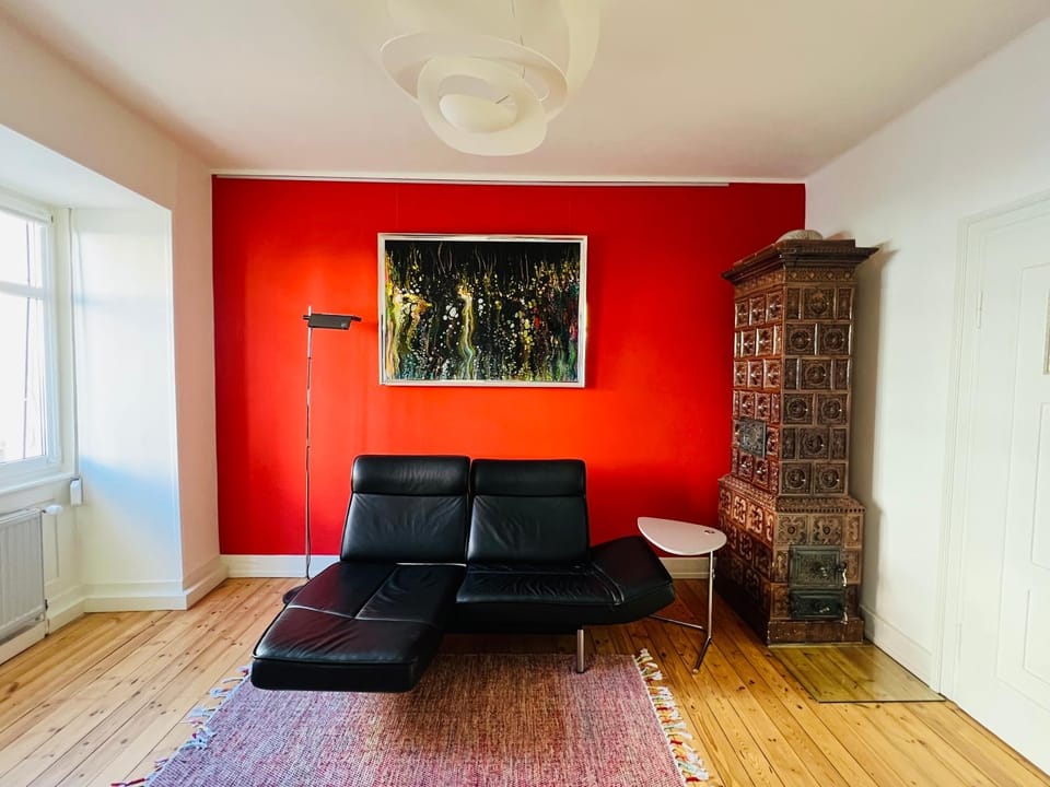 Living room, Decorative detail, Seating area, fireplace