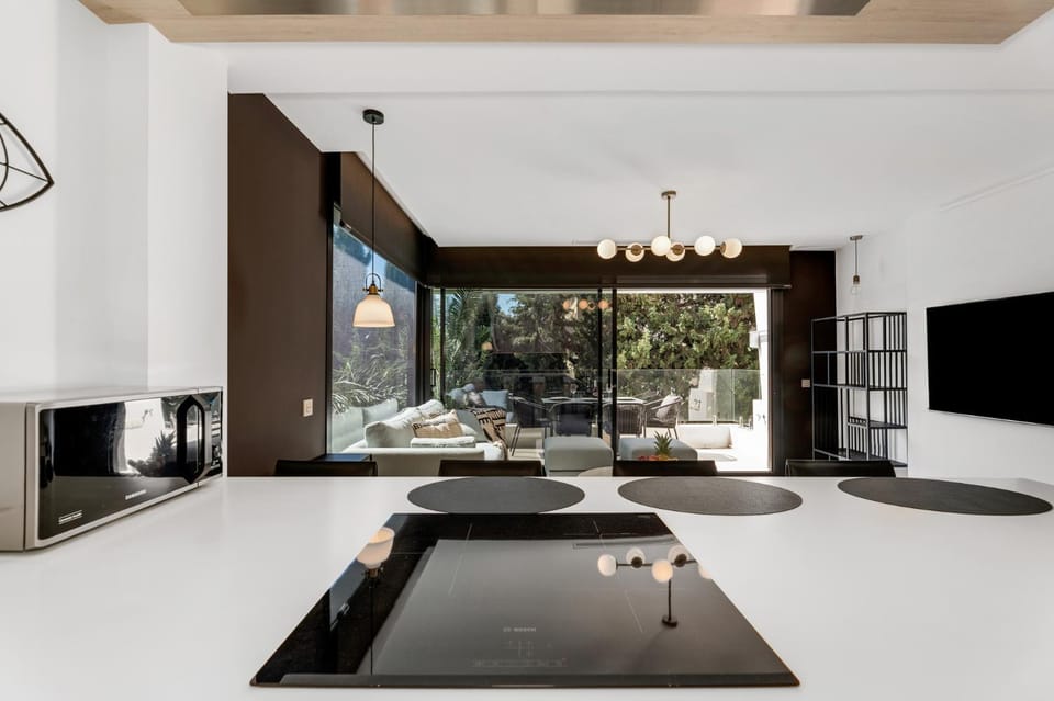 Living room, Seating area, kitchen