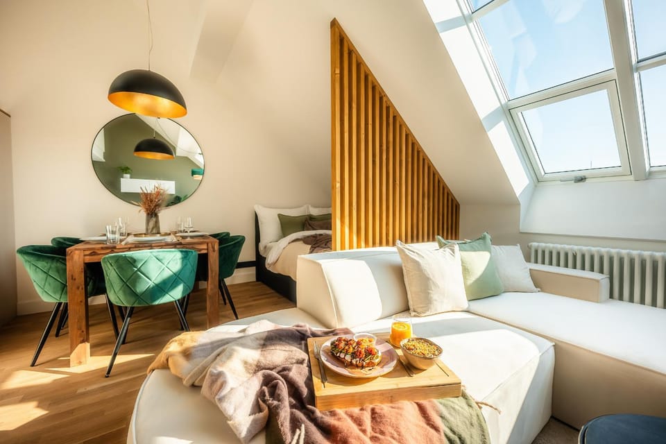 Living room, Breakfast