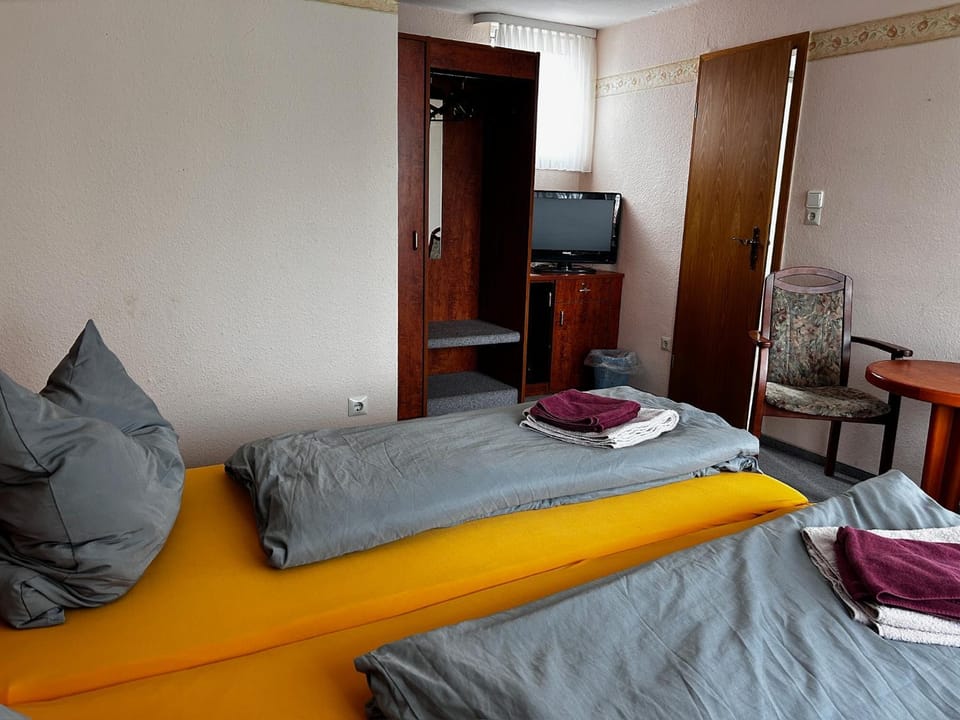 Bed, Photo of the whole room, Bedroom, wardrobe