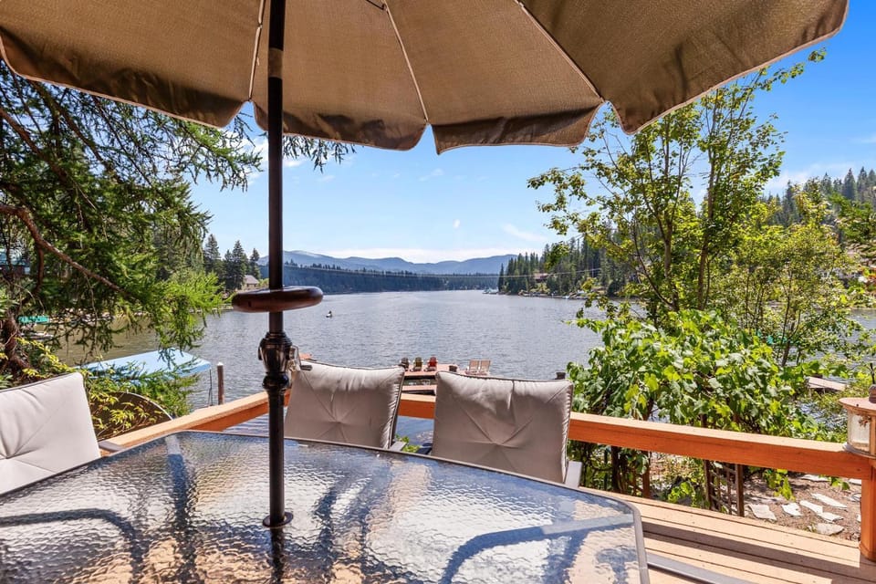 Hayden Lake Cabin in Hayden ID Cabin in Kootenai County