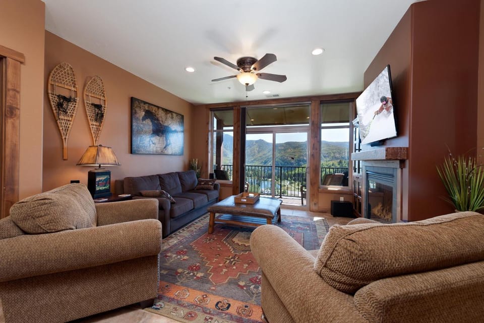 Peregrine Point 302 House in Purgatory