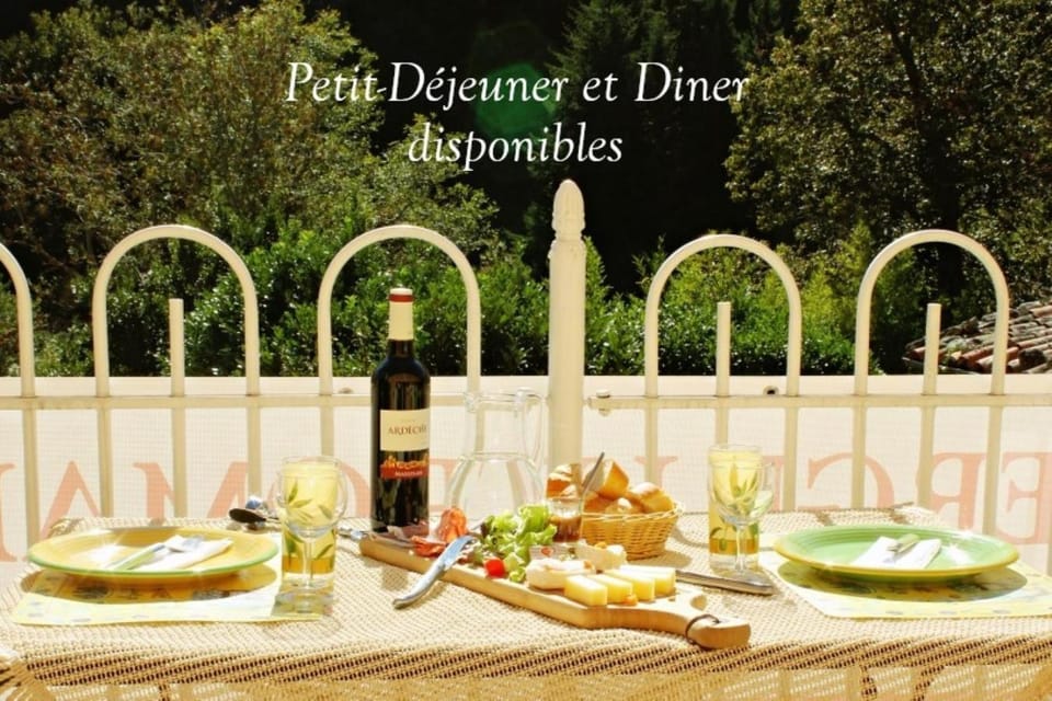Auberge Le Romarin Hotel in Auvergne-Rhône-Alpes