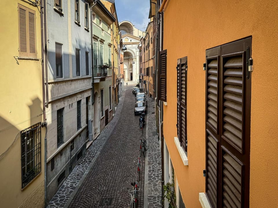 Property building, City view