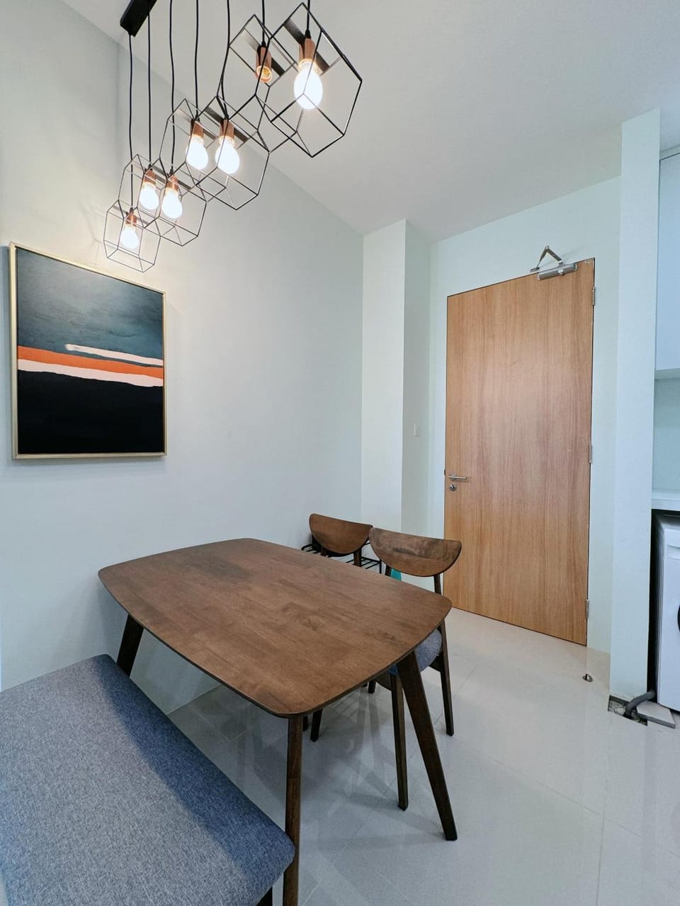 Seating area, Dining area