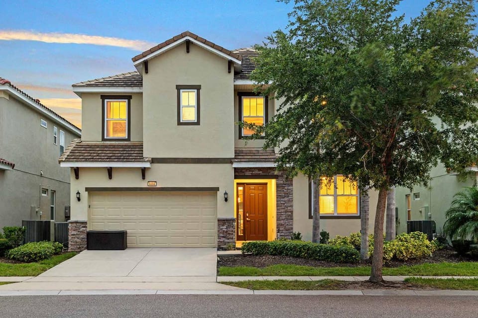 Fun-Filled Villa with Dino BR, Arcade, Theater, Pool Villa in Osceola County