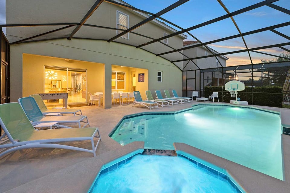 Fun-Filled Villa with Dino BR, Arcade, Theater, Pool Villa in Osceola County