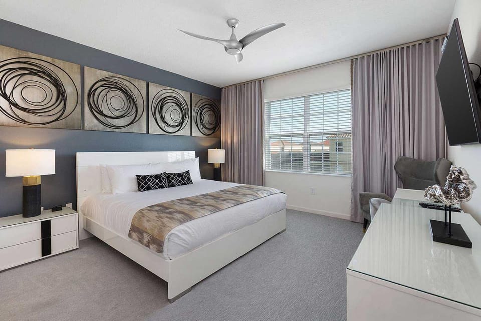 Luxe Villa Near Parks with Theater, Arcade & Dino BR Villa in Osceola County