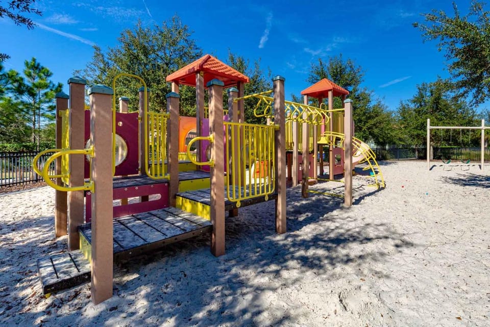 Luxe Villa Near Parks with Theater, Arcade & Dino BR Villa in Osceola County