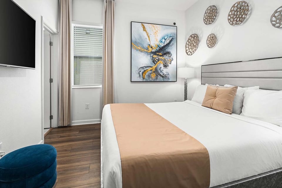 Stylish Villa with Mini Playhouse BR, Arcade, Theater Villa in Osceola County