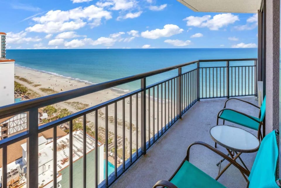 View (from property/room), Balcony/Terrace, Sea view