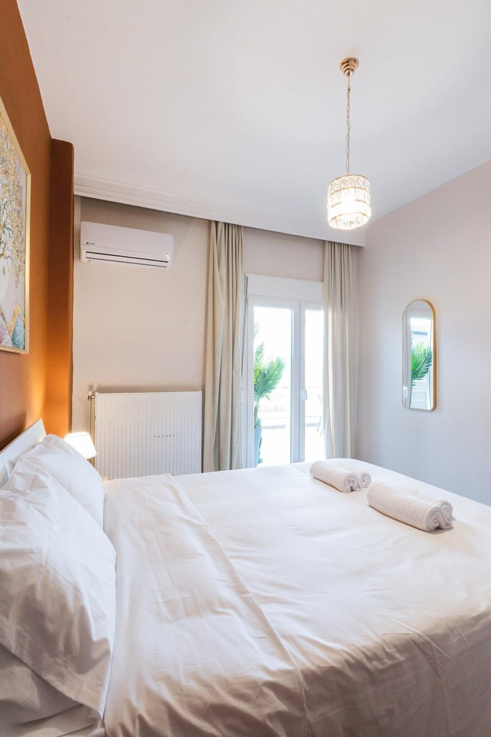 Bed, Bedroom, towels, air conditioner