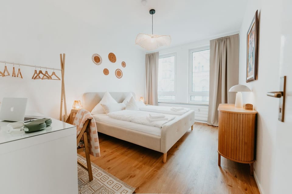 Bed, Photo of the whole room, Bedroom, Landmark view, towels