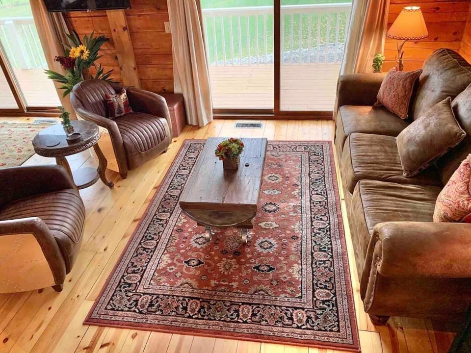 Heartwood Lavish Cottage in the Smoky Mountains House in Sevier County