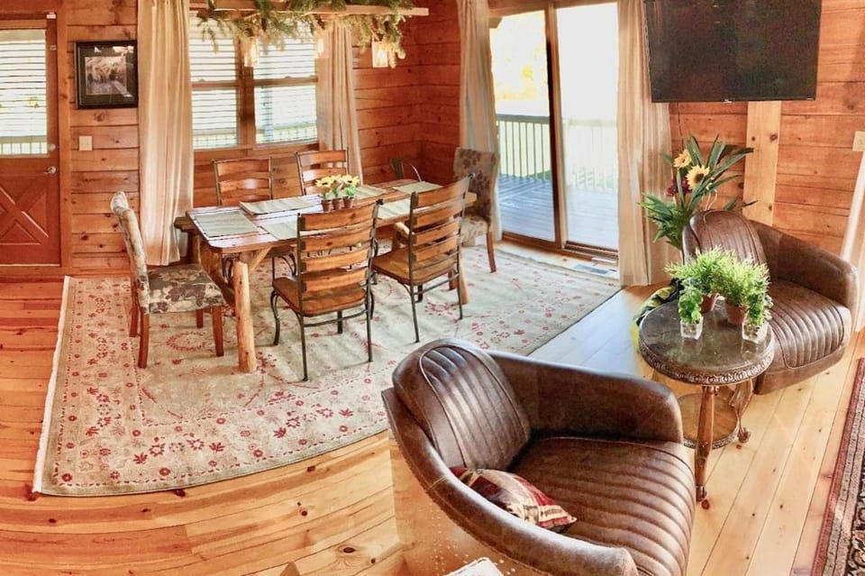 Heartwood Lavish Cottage in the Smoky Mountains House in Sevier County