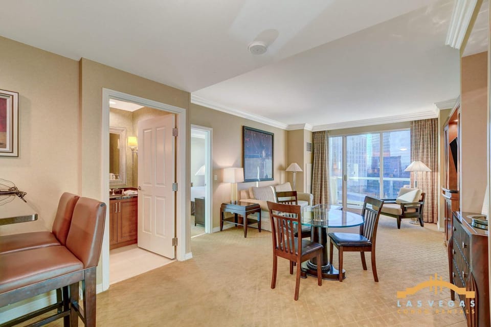 MGM Signature-17-801 1Br2Ba F1 Strip View Balcony House in Las Vegas Strip