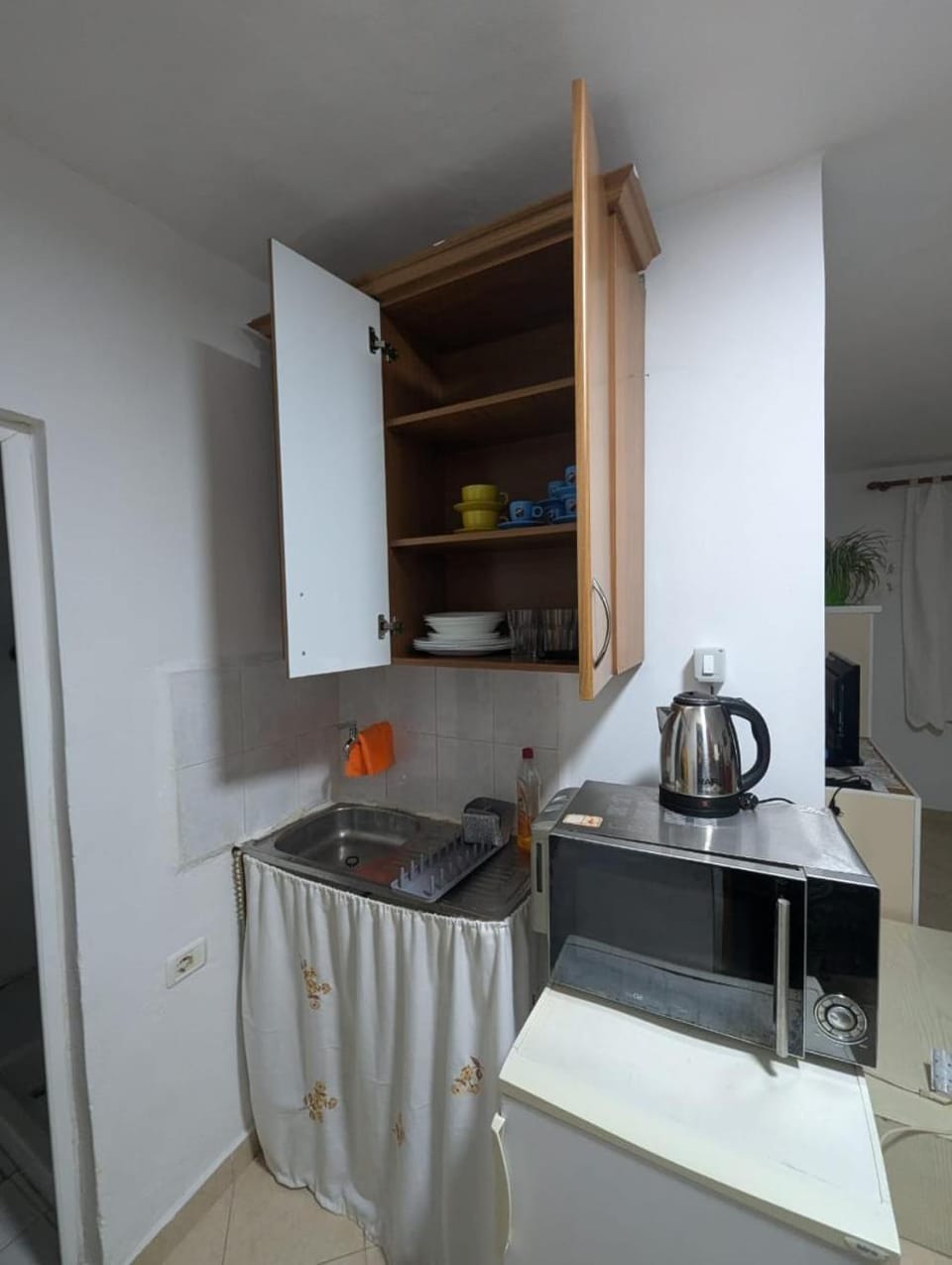 Coffee/tea facilities, Kitchen or kitchenette, microwave