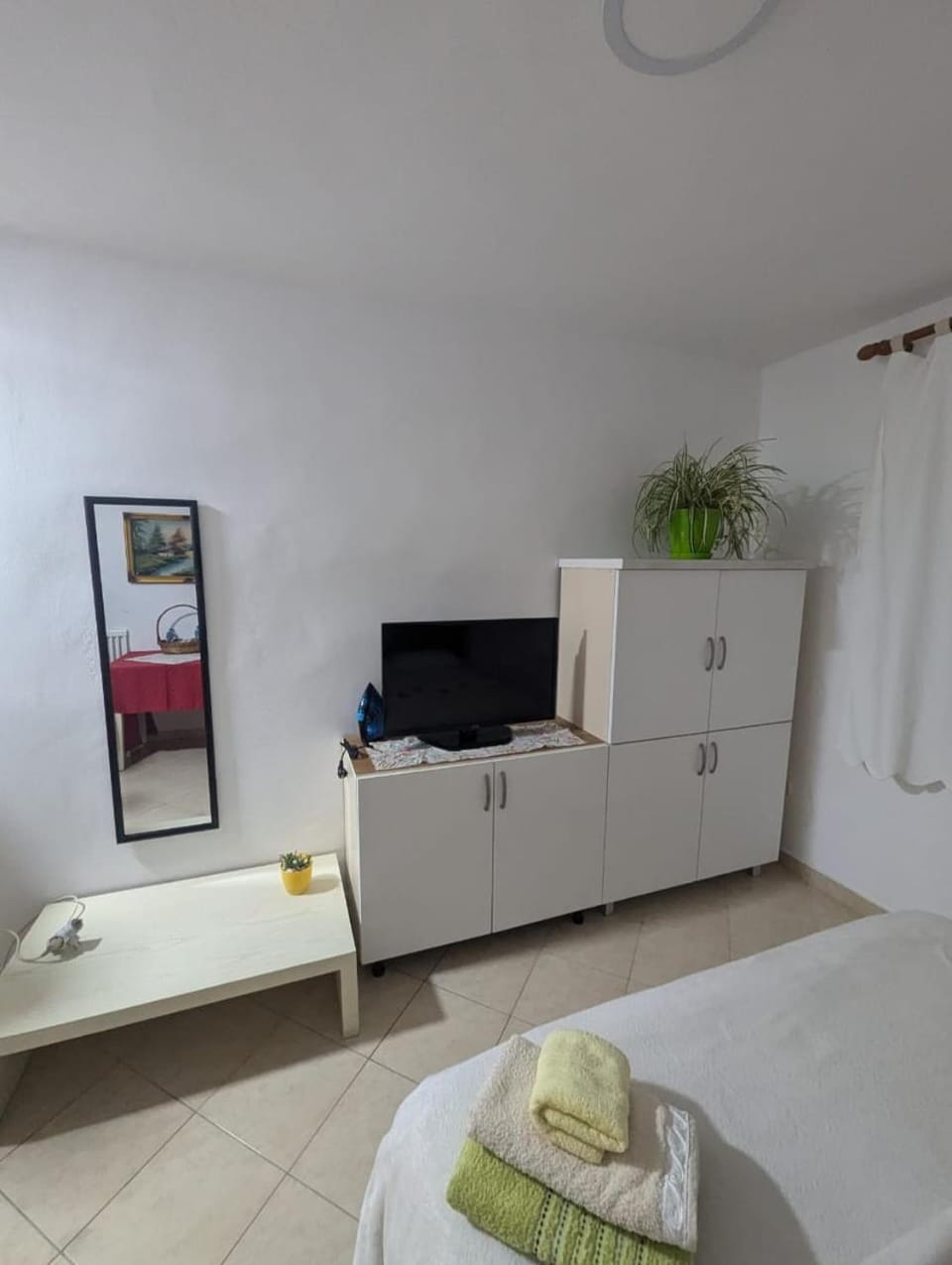 TV and multimedia, wardrobe