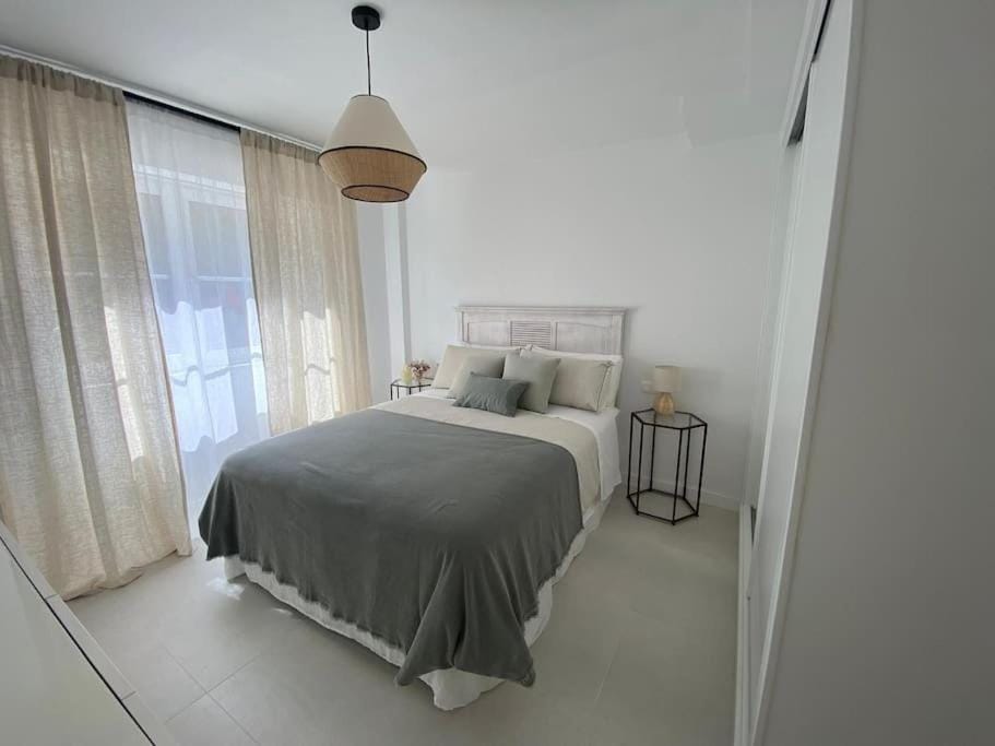 A Terraza Apartment in O Eume